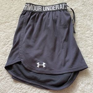 UNDER ARMOUR RUNNING SHORTS